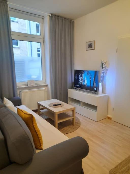 Zwei-Zimmer Wohnung In Wiesbadens Westend المظهر الخارجي الصورة
