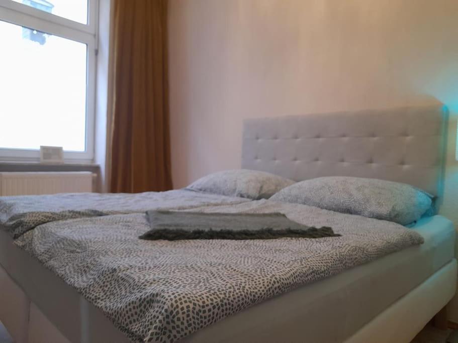 Zwei-Zimmer Wohnung In Wiesbadens Westend المظهر الخارجي الصورة